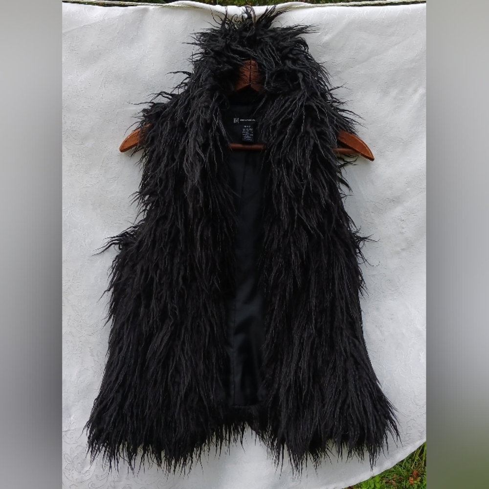 Vintage Y2K Inc Black Shag Faux Fur Vest Small
